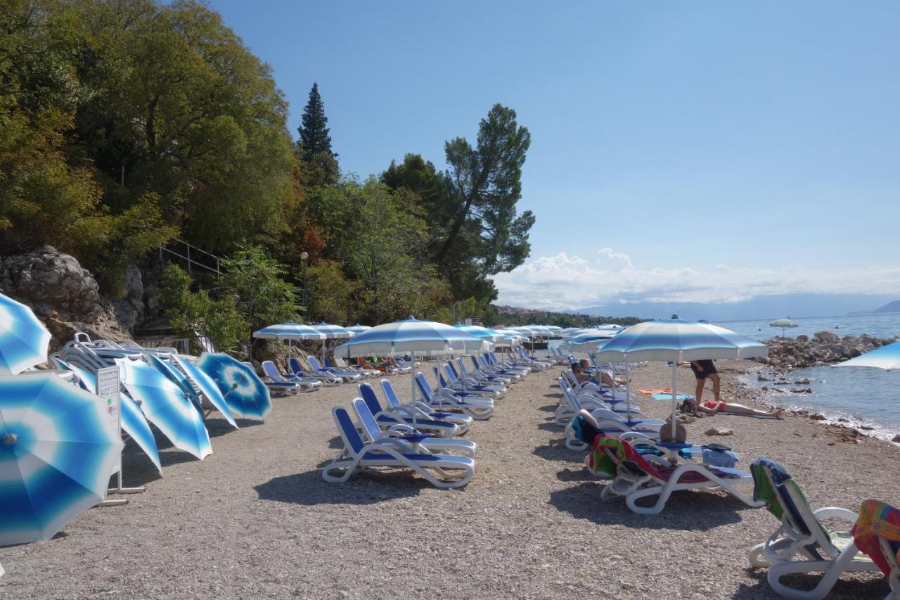 Apartments Obradovic Dramalj Zewnętrze zdjęcie